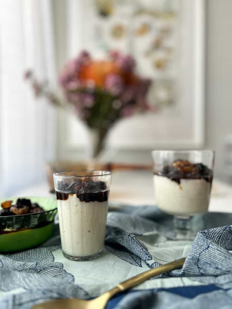 JAÍNE MACKIEVICZ cocnut pots de creme