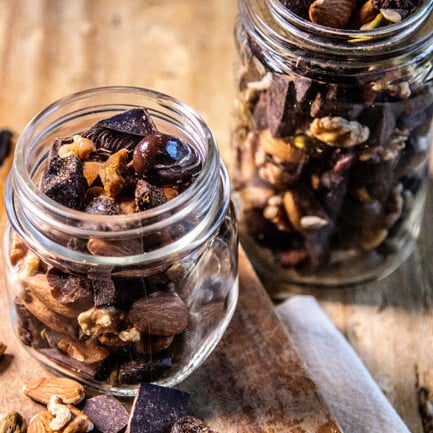 California Prunes Heart-Healthy Power Pairing Heart Healthy Trail Mix with Prunes, Dark Chocolate and Almonds