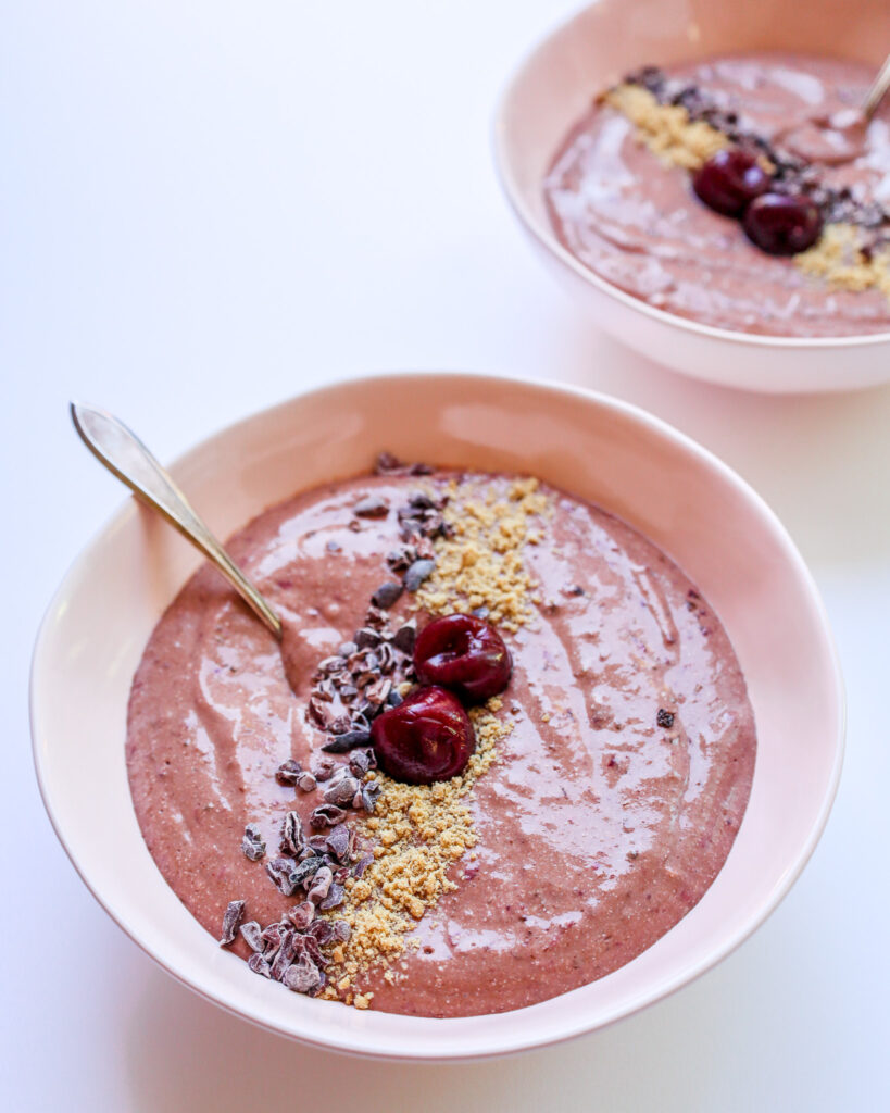 Chocolate Cherry Cheesecake Smoothie Bowl