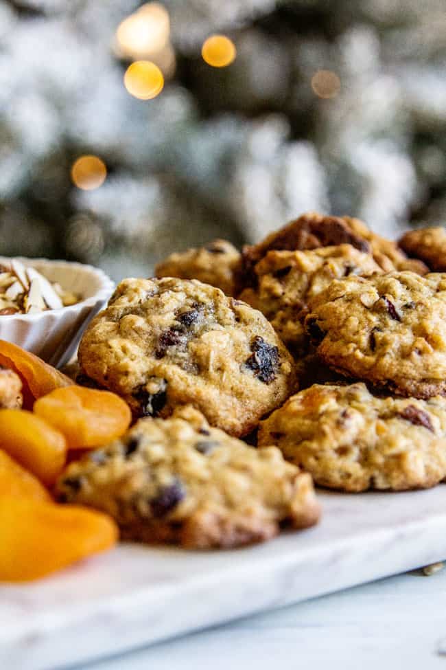 oetmeal breakfast cookies on a plate